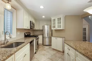 4F Somerset Hills Ct, Bernardsville, NJ 07924 - Photo 8