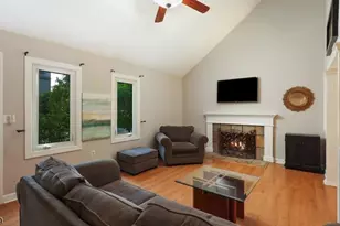 4F Somerset Hills Ct, Bernardsville, NJ 07924 - Photo 2