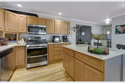 291 Fairway Ave, Belleville, NJ 07109 - Photo 6