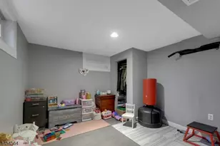 291 Fairway Ave, Belleville, NJ 07109 - Photo 18