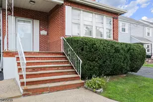 911 W Henry St, Linden, NJ 07036 - Photo 4