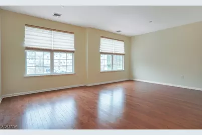 308 Rotando Way, Morris Plains, NJ 07950 - Photo 4