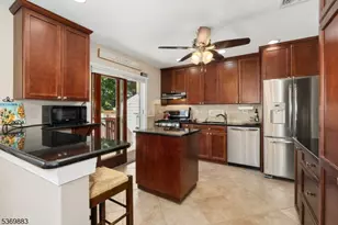 22 Rhonda Pl, Wanaque, NJ 07465 - Photo 14