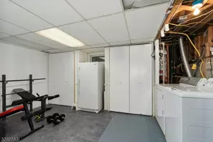22 Rhonda Pl, Wanaque, NJ 07465 - Photo 24