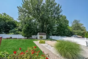 22 Rhonda Pl, Wanaque, NJ 07465 - Photo 32