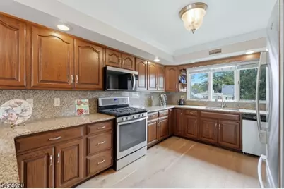 41 Florham Rd, Parsippany, NJ 07054 - Photo 16