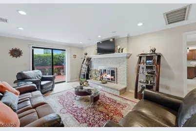 41 Florham Rd, Parsippany, NJ 07054 - Photo 12