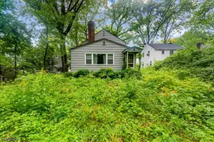 56 Denham Rd, Springfield, NJ 07081 - Photo 8