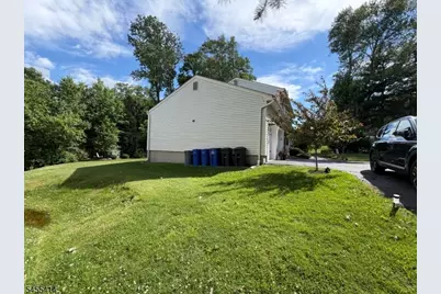 73 S Hillside Ave, Roxbury Township, NJ 07876 - Photo 40
