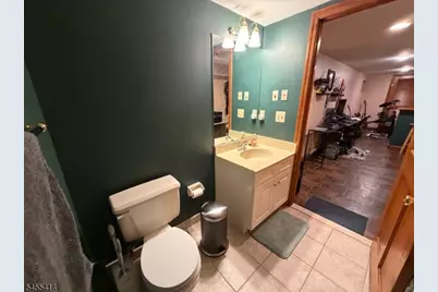73 S Hillside Ave, Roxbury Township, NJ 07876 - Photo 18
