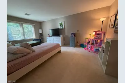 73 S Hillside Ave, Roxbury Township, NJ 07876 - Photo 34