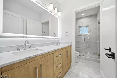 12 Tilden Ct, Livingston, NJ 07039 - Photo 22