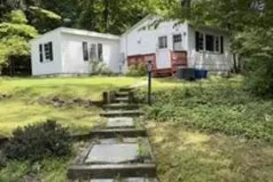 366 Warrenville Rd, Green Brook Township, NJ 08812 - Photo 2