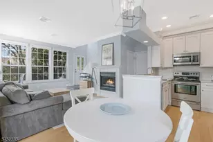1 Teal Ln Condo, Bedminster Township, NJ 07921 - Photo 4
