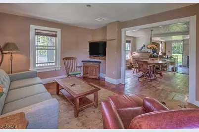 6 Bodine Ave, Peapack Gladstone Boro, NJ 07934 - Photo 10