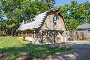 6 Bodine Ave, Peapack Gladstone Boro, NJ 07934 - Photo 22