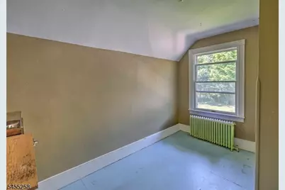 6 Bodine Ave, Peapack Gladstone Boro, NJ 07934 - Photo 16