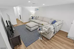 81 Hudson Ave, Maplewood, NJ 07040 - Photo 14