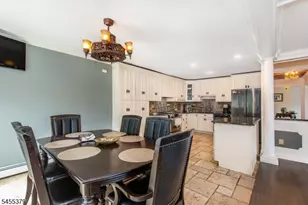 207 Eileen Dr, Cedar Grove, NJ 07009 - Photo 18
