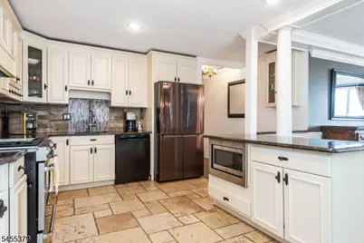 207 Eileen Dr, Cedar Grove, NJ 07009 - Photo 14