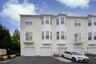 5 Holly Ln, Garfield, NJ 07026 - Photo 14