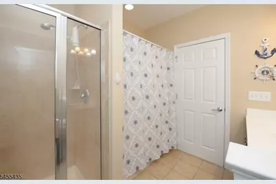 5 Holly Ln, Garfield, NJ 07026 - Photo 12
