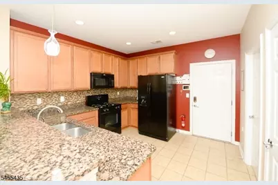 5 Holly Ln, Garfield, NJ 07026 - Photo 6