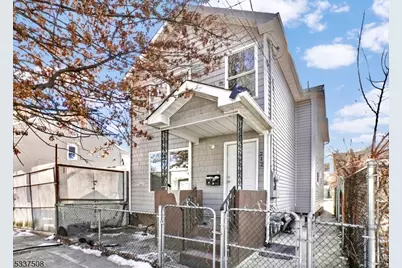 212 N 1st St, Paterson, NJ 07522 - Photo 2