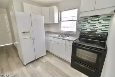 212 N 1st St, Paterson, NJ 07522 - Photo 6