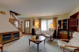 3 Village Rd, Pequannock Township, NJ 07444 - Photo 4