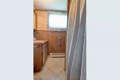 3 Village Rd, Pequannock Township, NJ 07444 - Photo 20