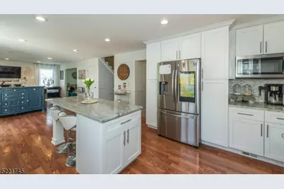 61 Rock Rd, Washington Township, NJ 07853 - Photo 12