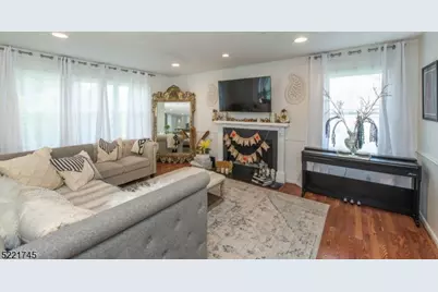 61 Rock Rd, Washington Township, NJ 07853 - Photo 14