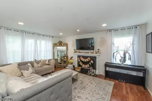 61 Rock Rd, Washington Township, NJ 07853 - Photo 14