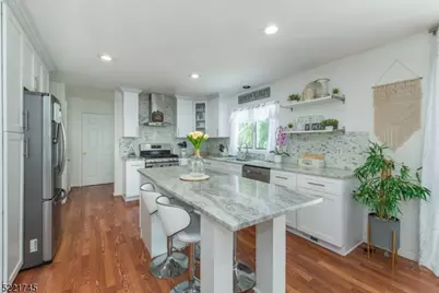 61 Rock Rd, Washington Township, NJ 07853 - Photo 10