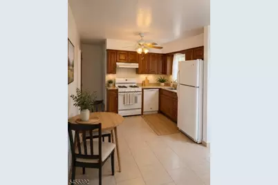 2 A-2B John F Goellner Dr, Raritan, NJ 08869 - Photo 2