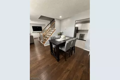 22 Seton Hall Dr, Newark, NJ 07103 - Photo 8