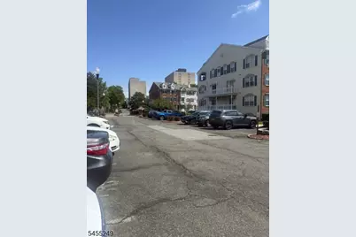 22 Seton Hall Dr, Newark, NJ 07103 - Photo 36