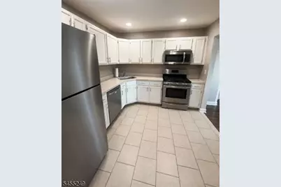 22 Seton Hall Dr, Newark, NJ 07103 - Photo 12