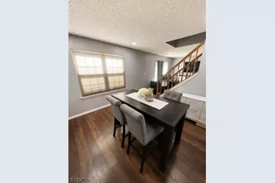 22 Seton Hall Dr, Newark, NJ 07103 - Photo 10