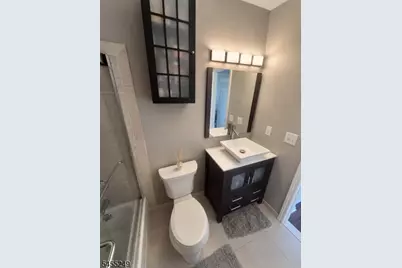 22 Seton Hall Dr, Newark, NJ 07103 - Photo 26