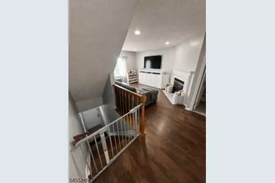 22 Seton Hall Dr, Newark, NJ 07103 - Photo 6