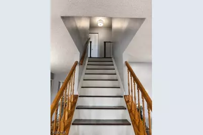 22 Seton Hall Dr, Newark, NJ 07103 - Photo 18