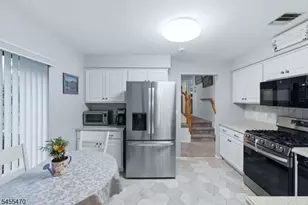 2 Heritage Way, Rockaway Township, NJ 07866 - Photo 8