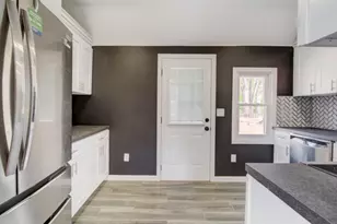 4 Emmans Rd, Roxbury Township, NJ 07852 - Photo 12