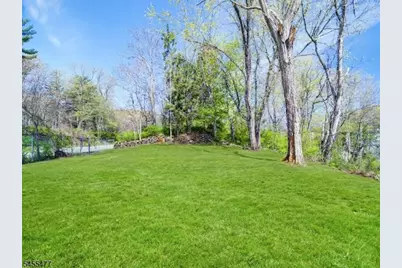 4 Emmans Rd, Roxbury Township, NJ 07852 - Photo 20