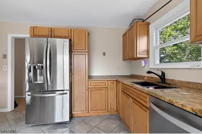 163 Baldwin Pl, Bloomfield, NJ 07003 - Photo 38