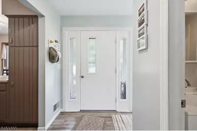 235 Cherokee Rd, Andover Township, NJ 07848 - Photo 6
