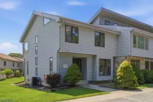 235 Cherokee Rd, Andover Township, NJ 07848 - Photo 2