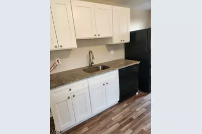 111 Park Ave, Newark, NJ 07104 - Photo 6